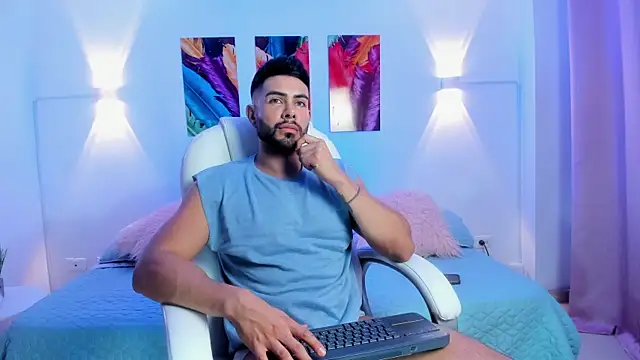 Snapshot of ZarekFox chatting on 09/18/25, 11:51 ZarekFox online show from 09/18/25, 11:51