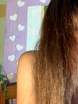 Snapshot of SassyLaurier chatting on 10/05/25, 09:13 SassyLaurier online show from 10/05/25, 09:13