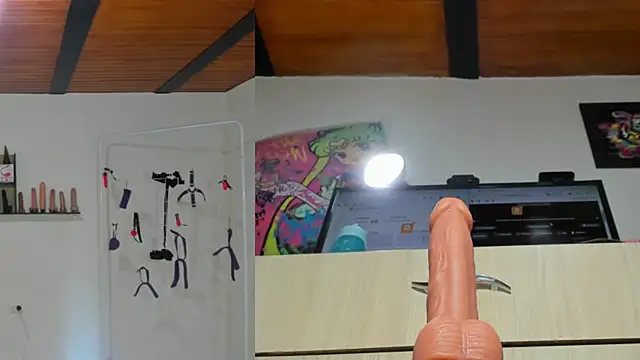 naomy funny online show from 07/24/26, 11:30