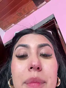 Victoria alson online show from 09/11/25, 09:37