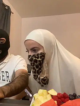 sophie-Hijab11 online show from 09/11/25, 07:36