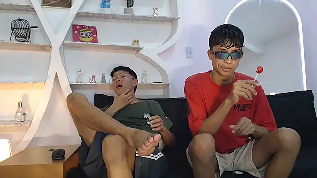 BEAUTY BOYS1 online show from 09/19/25, 07:21