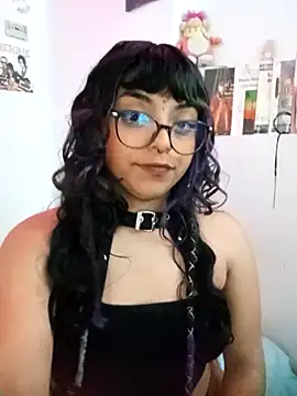 Kirmy mi online show from 09/17/25, 05:47