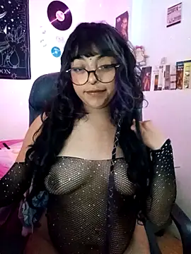 Kirmy mi online show from 10/08/25, 09:23