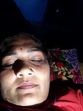 Snapshot of Rakhi_j chatting on 11/13/25, 03:55 Rakhi j online show from 11/13/25, 03:55