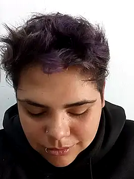 Snapshot of Hailey_Curvy chatting on 09/28/25, 03:06 Hailey Curvy online show from 09/28/25, 03:06