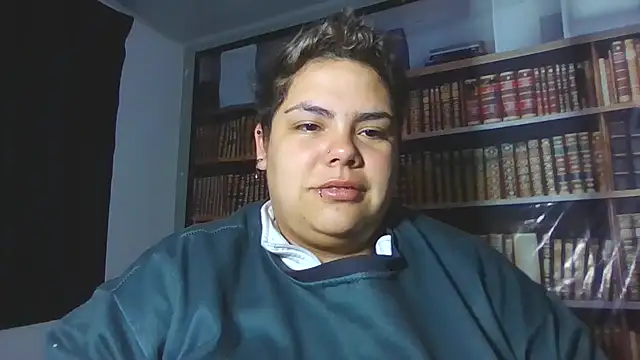 Snapshot of Hailey_Curvy chatting on 10/10/25, 11:09 Hailey Curvy online show from 10/10/25, 11:09