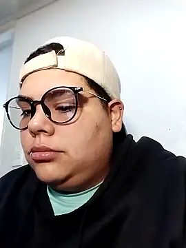 Snapshot of Hailey_Curvy chatting on 11/01/25, 08:22 Hailey Curvy online show from 11/01/25, 08:22