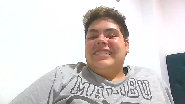 Snapshot of Hailey_Curvy chatting on 11/05/25, 01:49 Hailey Curvy online show from 11/05/25, 01:49