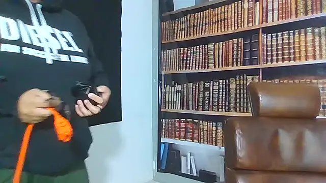 Snapshot of Hailey_Curvy chatting on 11/10/25, 12:26 Hailey Curvy online show from 11/10/25, 12:26