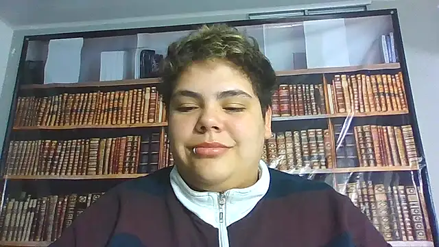 Snapshot of Hailey_Curvy chatting on 11/27/25, 09:22 Hailey Curvy online show from 11/27/25, 09:22