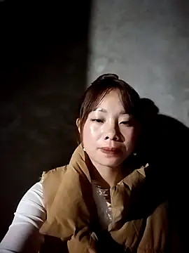 milo123-xx online show from 11/18/25, 03:38