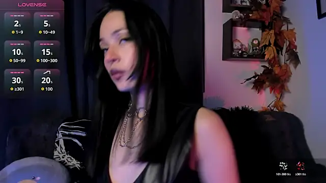 Snapshot of Seraphine_hell chatting on 07/16/26, 05:46 Seraphine hell online show from 07/16/26, 05:46