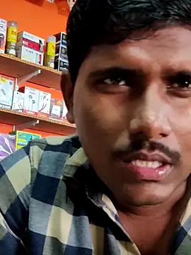 Snapshot of Markroco696 chatting on 10/21/25, 03:40 Markroco696 online show from 10/21/25, 03:40