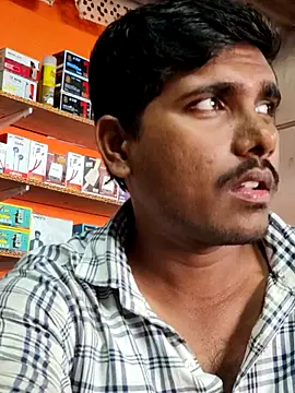 Snapshot of Markroco696 chatting on 10/25/25, 04:31 Markroco696 online show from 10/25/25, 04:31