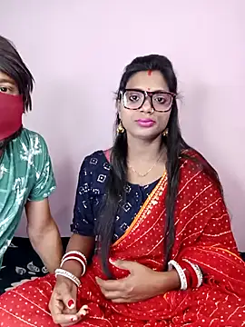 Snapshot of Mohini_Josh069 chatting on 09/20/25, 10:11 Mohini Josh069 online show from 09/20/25, 10:11