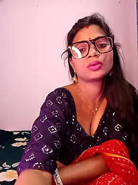 Snapshot of Mohini_Josh069 chatting on 09/22/25, 10:45 Mohini Josh069 online show from 09/22/25, 10:45