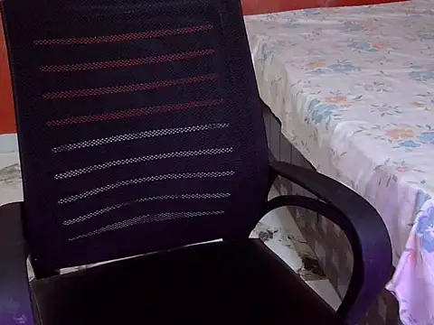 Snapshot of muskanrao2 chatting on 10/05/25, 06:23 muskanrao2 online show from 10/05/25, 06:23