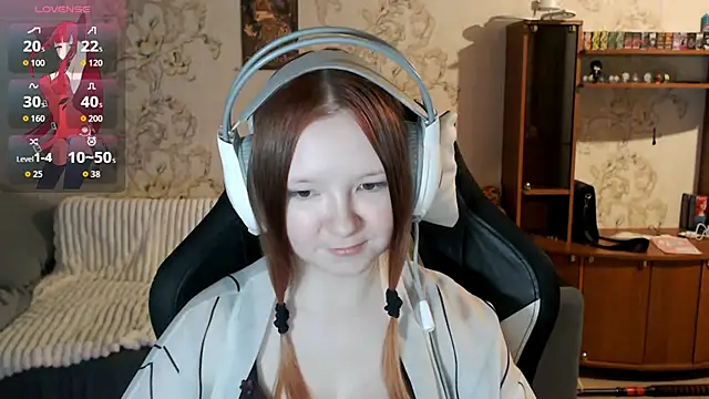 PansyBorriello online show from 10/07/25, 04:15