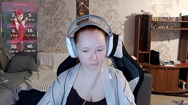 PansyBorriello online show from 10/18/25, 03:46