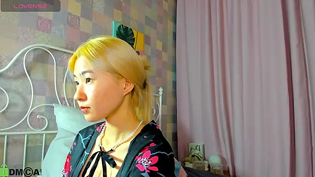 Aisi 18 online show from 09/26/25, 03:32