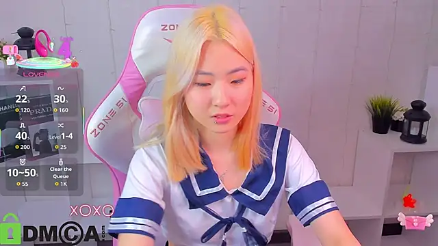 Snapshot of Aisi_18 chatting on 11/25/25, 01:05 Aisi 18 online show from 11/25/25, 01:05