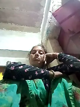 KAJAL malhotra online show from 09/09/25, 03:44