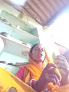 KAJAL malhotra online show from 09/10/25, 03:50