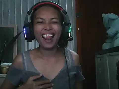 pinayhotii online show from 09/18/25, 10:23