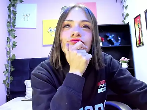 Tammy Thompson  online show from 09/18/25, 01:46