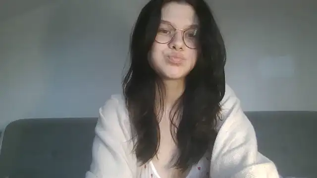 Snapshot of LaVostraDorothy chatting on 11/12/25, 11:21 LaVostraDorothy online show from 11/12/25, 11:21