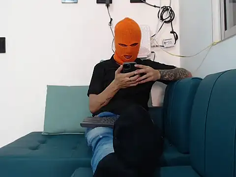 Warmteam777 online show from 09/28/25, 03:06