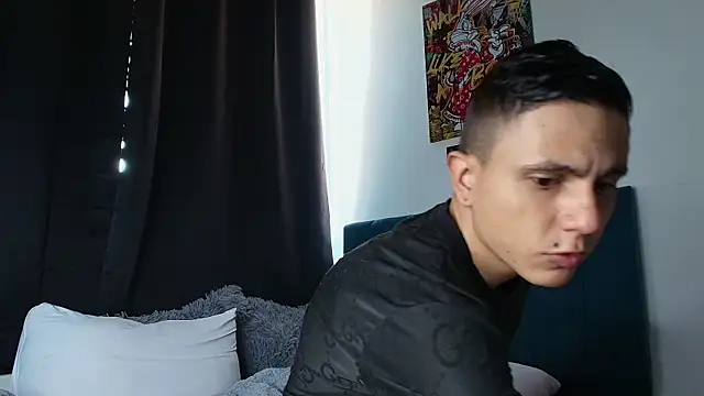 Warmteam777 online show from 10/16/25, 08:32