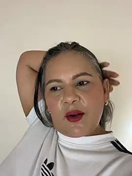 Lucy Milf 474 online show from 05/23/26, 12:09