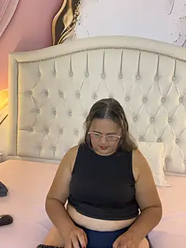 Lucy Milf 474 online show from 07/25/26, 12:14
