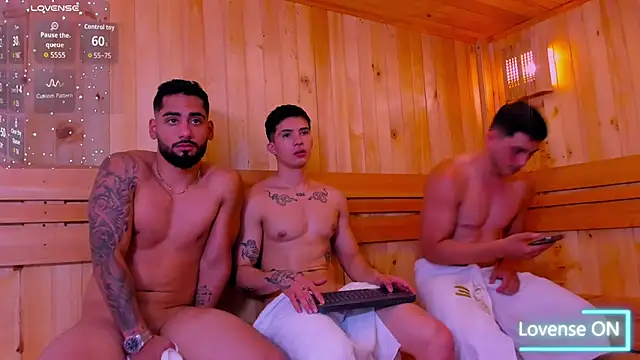 Snapshot of mike_friends chatting on 12/03/25, 02:52 mike friends online show from 12/03/25, 02:52