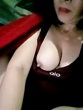 Surrilove online show from 12/14/25, 03:39