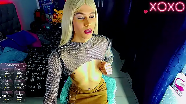 Snapshot of Anne_Zulb chatting on 11/08/25, 07:12 Anne Zulb online show from 11/08/25, 07:12