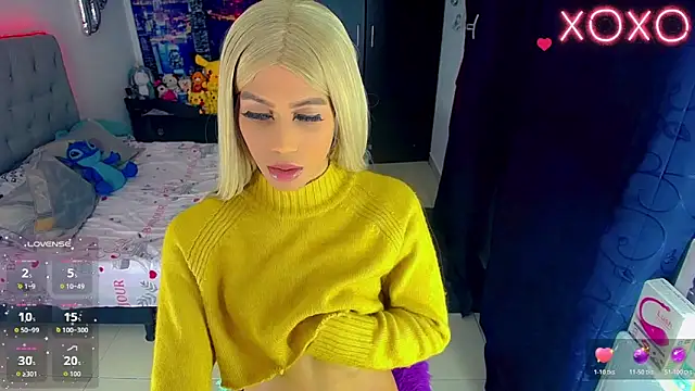 Snapshot of Anne_Zulb chatting on 11/10/25, 11:04 Anne Zulb online show from 11/10/25, 11:04