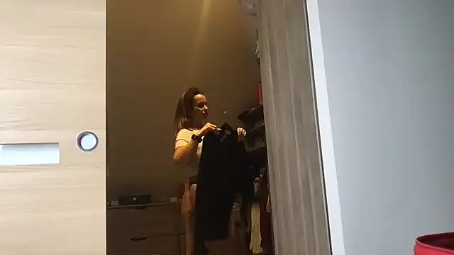 Snapshot of AmyStone__ chatting on 12/04/25, 05:32 AmyStone online show from 12/04/25, 05:32