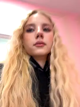 Sky Cutie online show from 10/21/25, 05:19