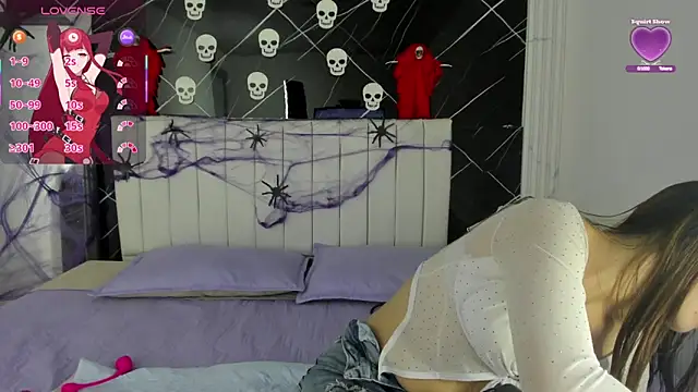 shirley hott online show from 10/17/25, 06:54