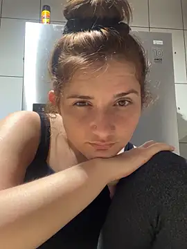 Bininhas2 online show from 10/17/25, 06:49