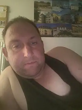 Snapshot of GenuineDedication42 chatting on 04/05/26, 10:12 GenuineDedication42 online show from 04/05/26, 10:12