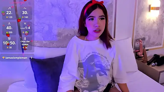 doll eyees  online show from 11/22/25, 02:43