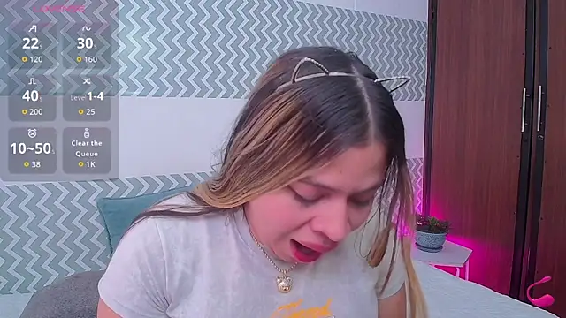 Snapshot of CataleyaWilson369 chatting on 10/04/25, 05:55 CataleyaWilson369 online show from 10/04/25, 05:55