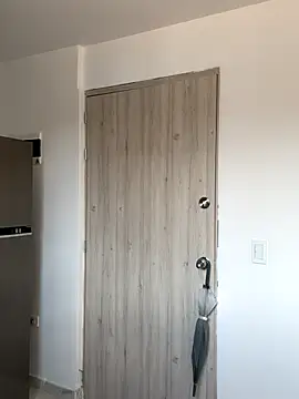 Snapshot of Lu090_ chatting on 11/22/25, 04:50 Lu090 online show from 11/22/25, 04:50