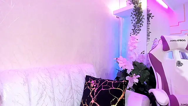 MadisonTylor online show from 10/22/25, 05:34