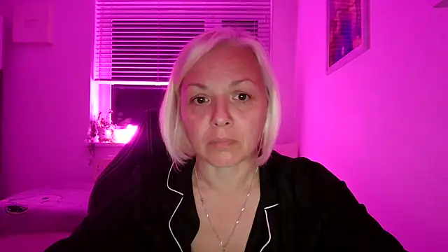 Linsy Kim online show from 09/27/25, 07:08