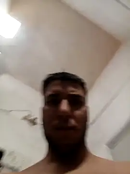 andersonuy25 online show from 10/29/25, 01:57